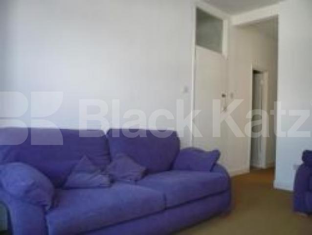 			2 Bedroom, 1 bath, 1 reception Flat			 Hampden Road, TURNPIKE LANE N8